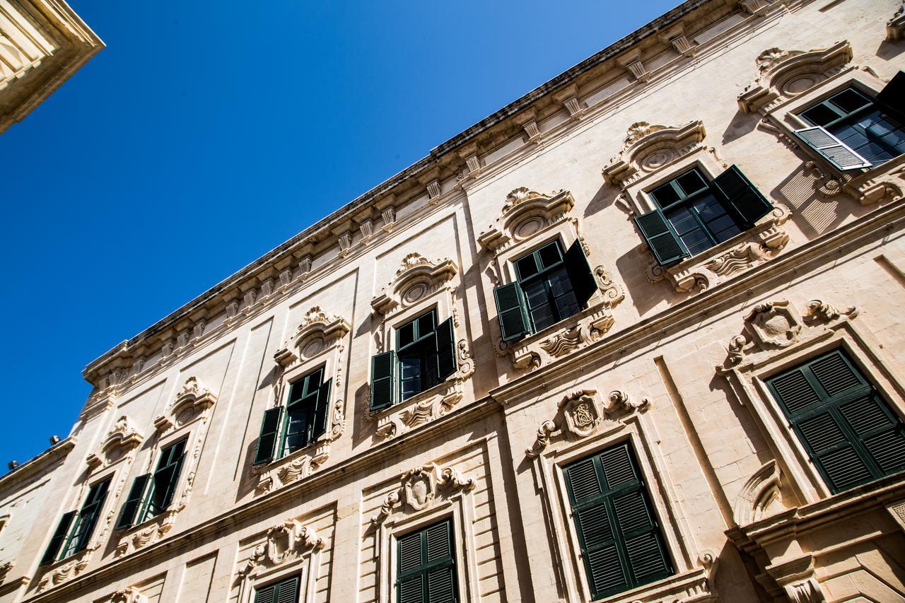 Valletta Triton Apartment Luaran gambar