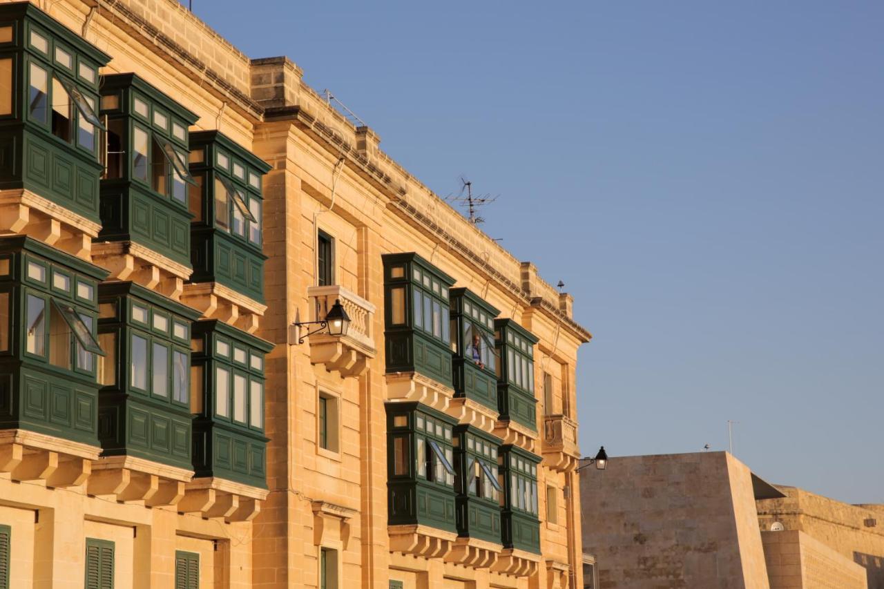 Valletta Triton Apartment Luaran gambar